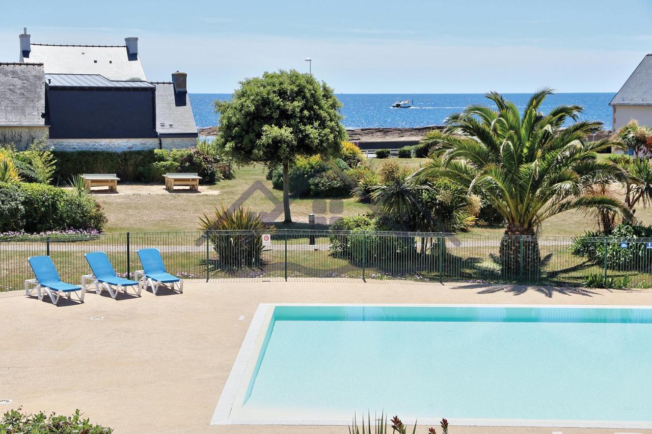 LocaLise au Guilvinec - A15 - Vue sur la mer la piscine et le jardin - Tout à pied, plages, port, centre, commerces, marché - Wifi inclus - Animaux bienvenus - Linge de lit inclus Esterno foto