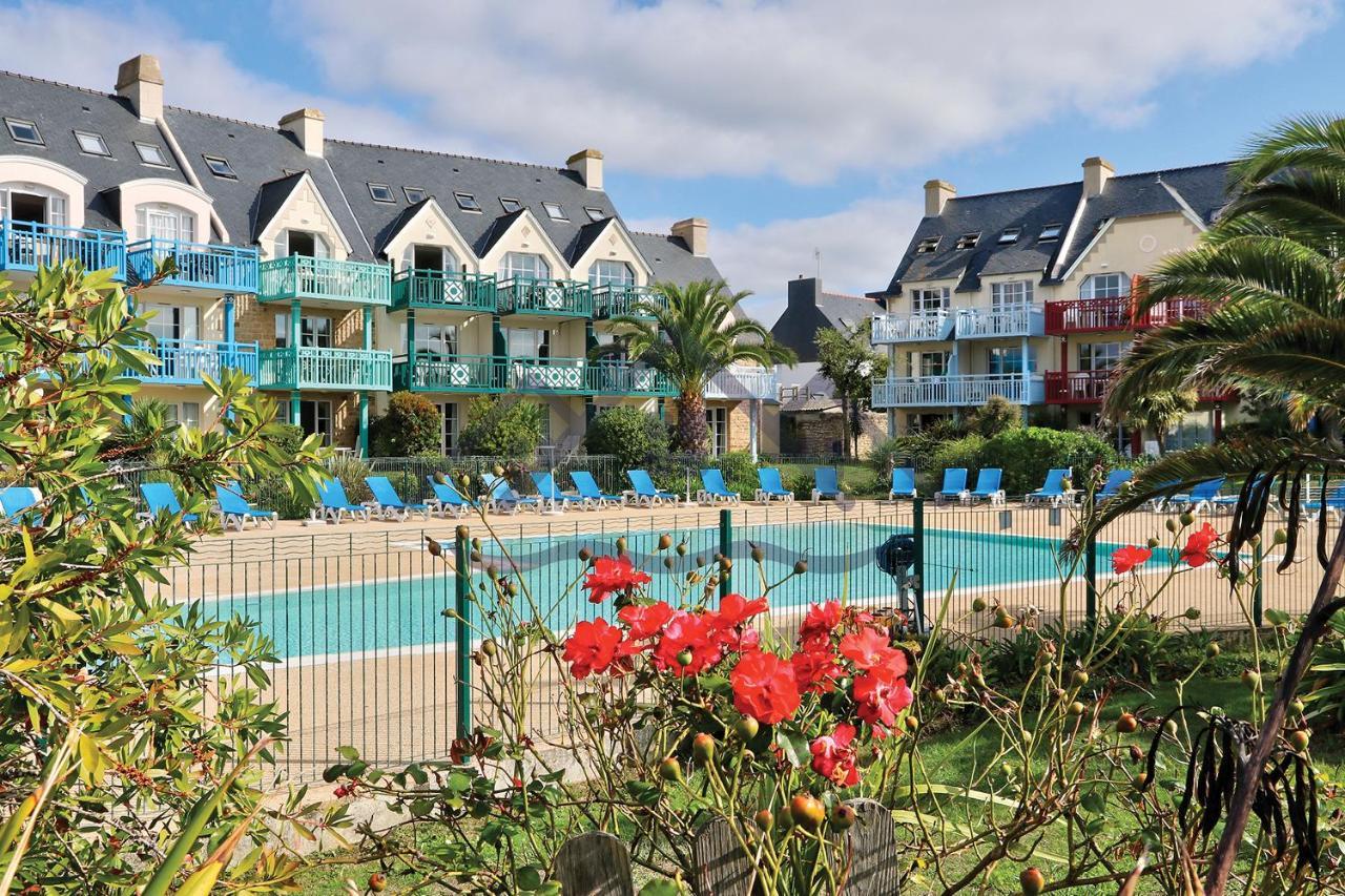 LocaLise au Guilvinec - A15 - Vue sur la mer la piscine et le jardin - Tout à pied, plages, port, centre, commerces, marché - Wifi inclus - Animaux bienvenus - Linge de lit inclus Esterno foto